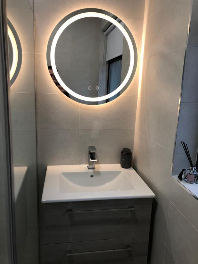 The Hillcrest, Luxury Accommodation In Castleblayney Town المظهر الخارجي الصورة