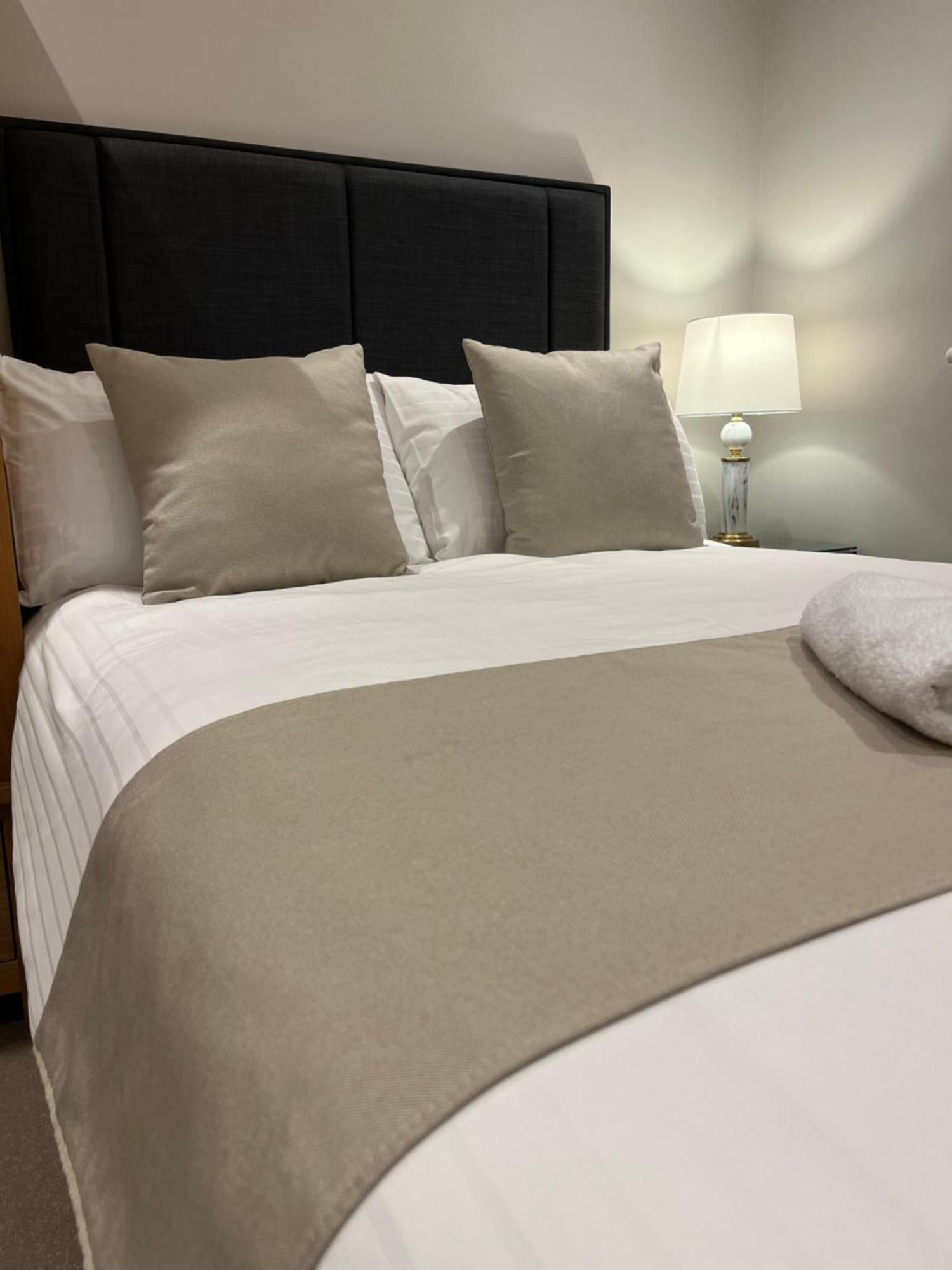 The Hillcrest, Luxury Accommodation In Castleblayney Town المظهر الخارجي الصورة